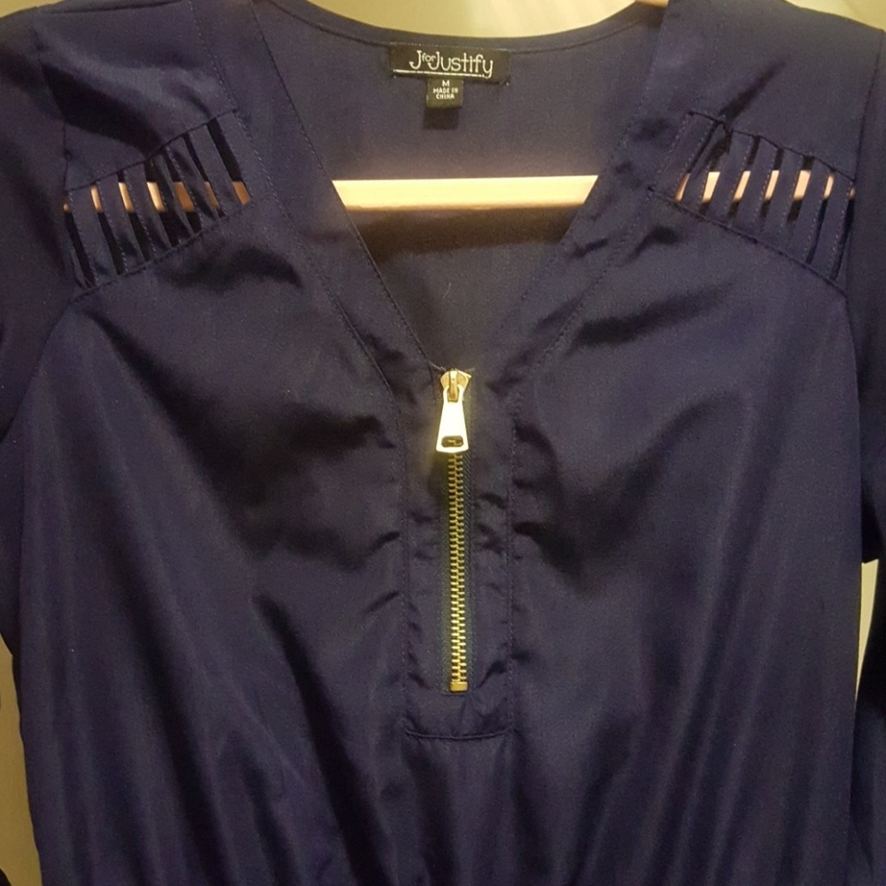 Dress - Picture 3 of 3